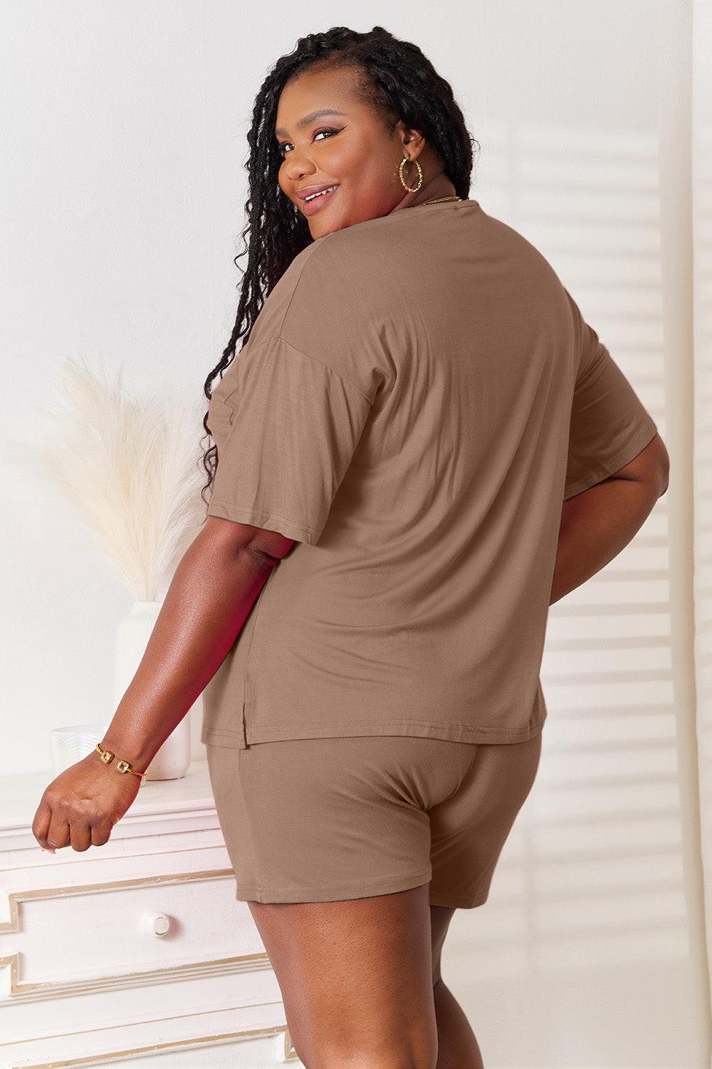 Conjunto Basic Bae Top Meia Manga e Short em Rayon Macio - Tamanho Grande - Lara Moda