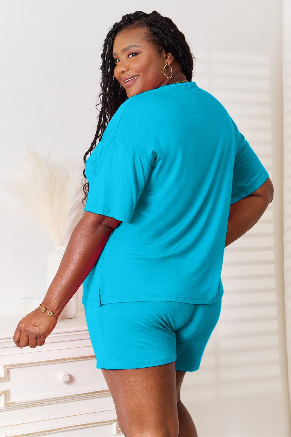 Conjunto Basic Bae Top Meia Manga e Short em Rayon Macio - Tamanho Grande - Lara Moda