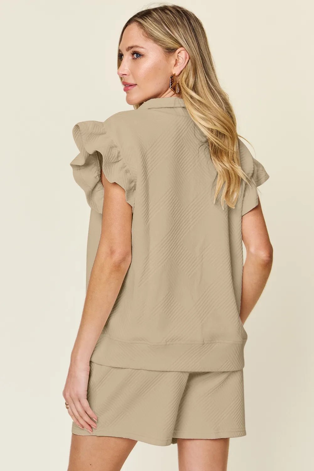 Conjunto Double Take com Top Texturizado Manga Babado e Short com Cordão - Lara Moda