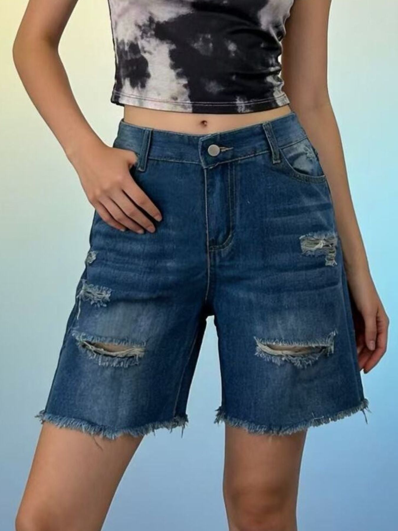 Full Size Ripped Frayed Hem Denim Shorts Plus Size - Lara Moda