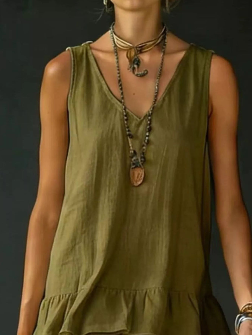 Full Size Ruffled Hem V-Neck Sleeveless Dress Plus Size - Lara-moda store