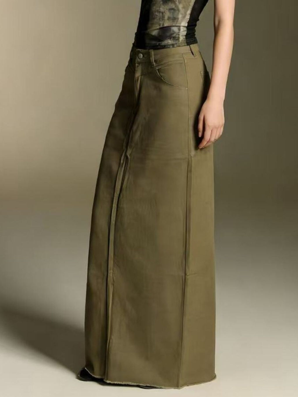 Raw Hem Maxi Denim Skirt - Lara Moda