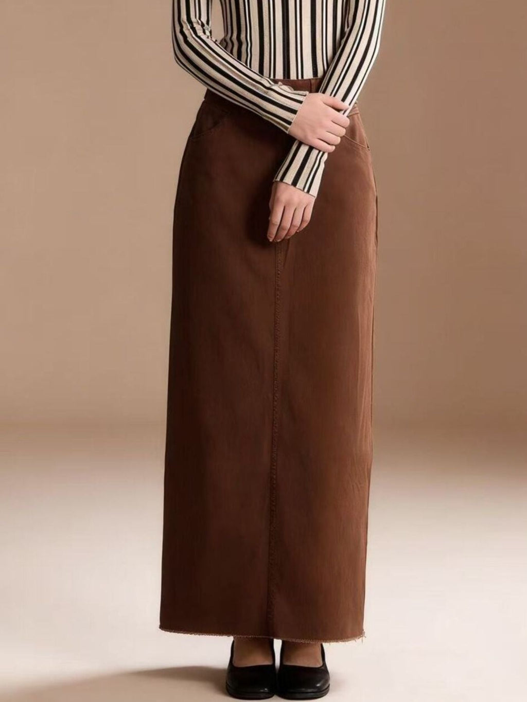 Raw Hem Maxi Denim Skirt - Lara Moda