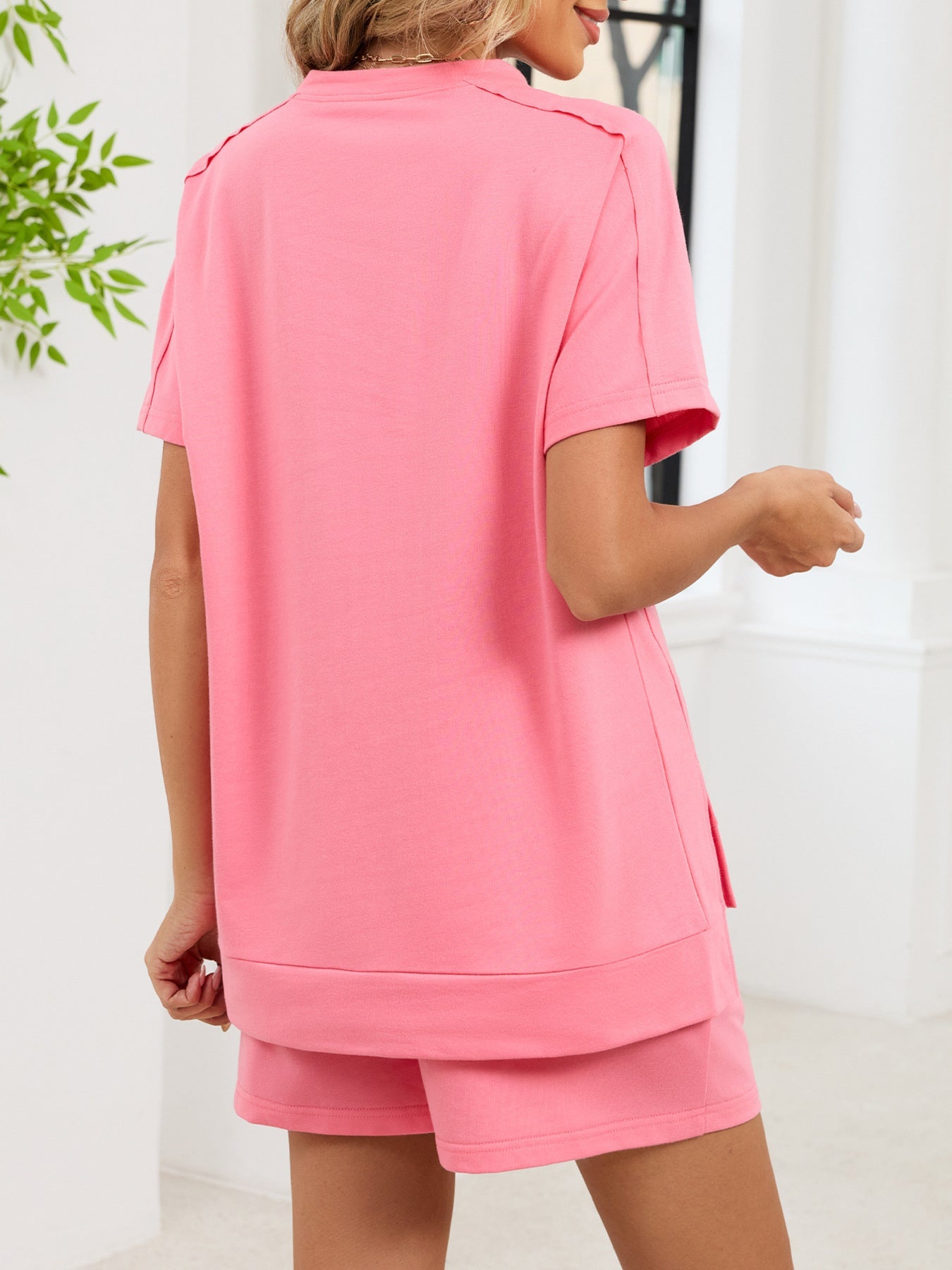 Round Neck Short Sleeve T-Shirt and Shorts Set - Lara Moda