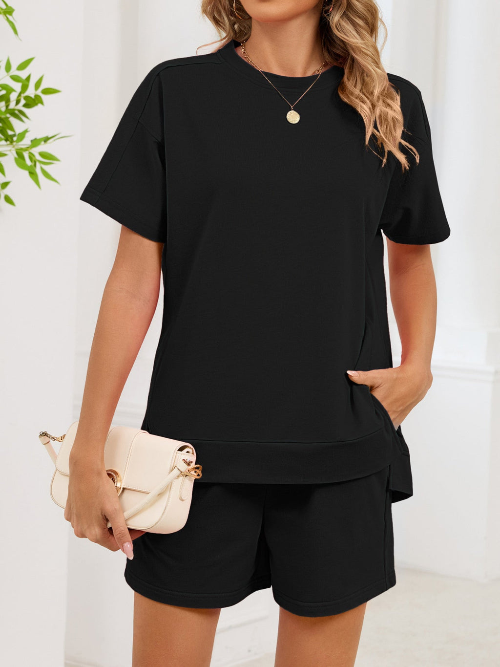 Round Neck Short Sleeve T-Shirt and Shorts Set - Lara Moda