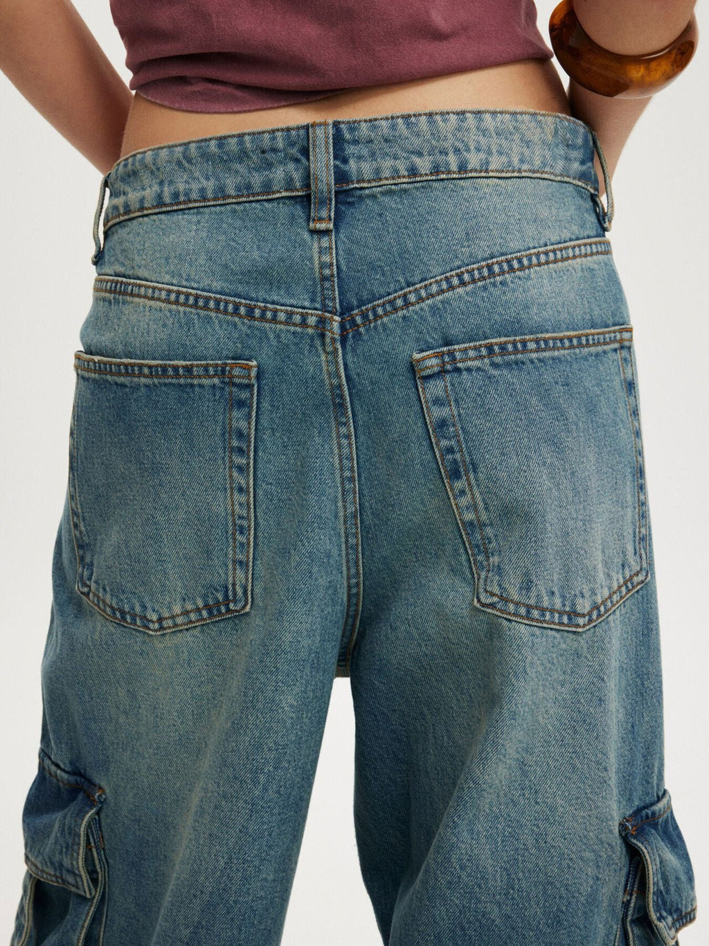 Vintage Wash Wide Leg Cargo Jeans - Lara Moda